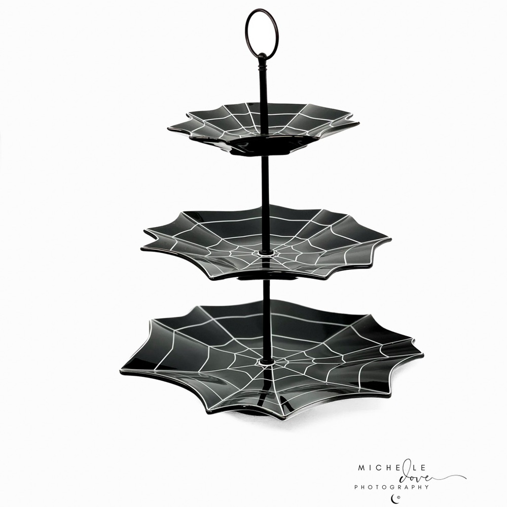 Dolls Home Web Of Lies Tiered Platter - Picture 3 of 3